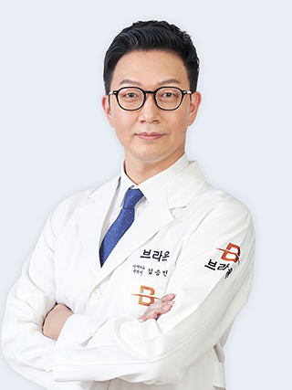 Viện trưởng Kim Seung Min